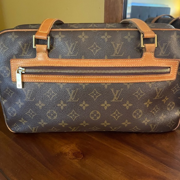 Authentic Louis Vuitton Monogram Cite GM - Picture 6 of 16